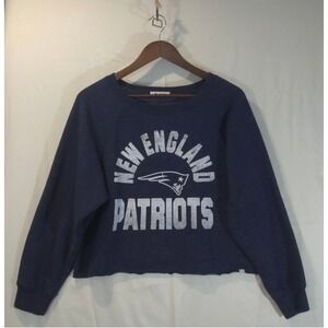 47 Brand New England Patriots Navy Blue Cropped Raglan Sweatshirt Women's Medium
